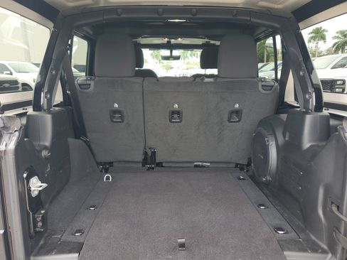 Used 2023 Jeep Wrangler Unlimited Sport image 14