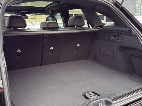 Used 2026 Mercedes-Benz GLC 300 4MATIC image 30