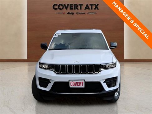 New 2025 Jeep Grand Cherokee Laredo X w/ Luxury Tech Group I image 8