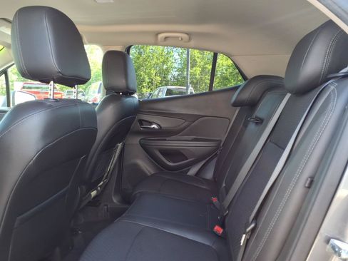 Used 2020 Buick Encore Preferred AWD/4WD image 9