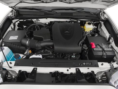 Used 2017 Toyota Tacoma TRD Off-Road AWD/4WD image 16