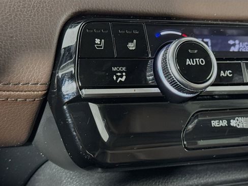 Certified 2023 Honda Pilot Elite image 21