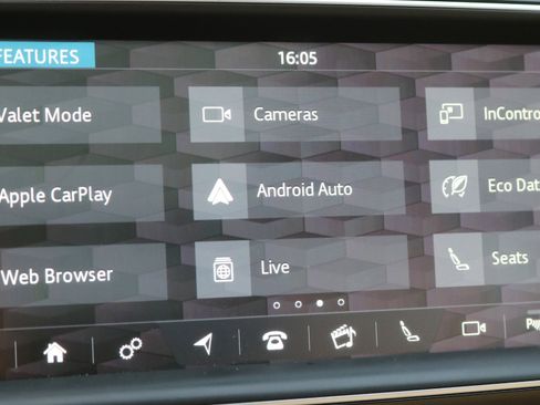 Used 2017 Jaguar F-PACE Prestige image 27