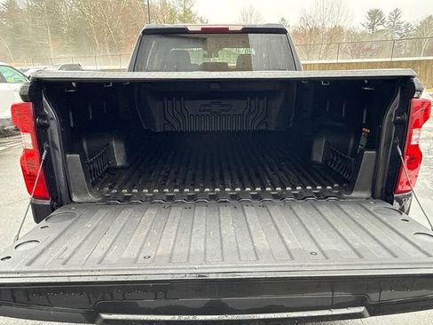 Used 2022 Chevrolet Silverado 1500 LT image 13