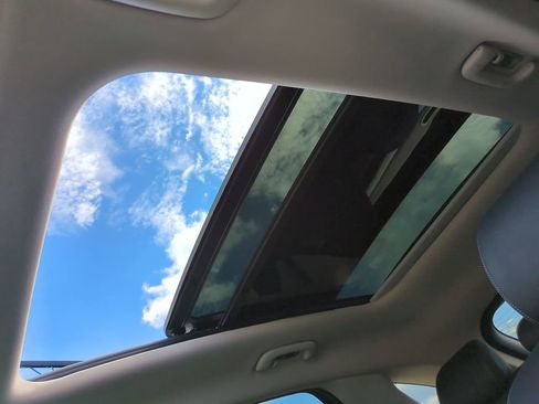 Used 2024 Genesis GV70 2.5T w/ Advanced Package image 20