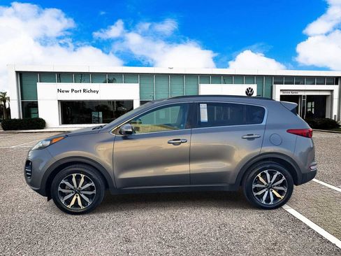 Used 2018 Kia Sportage EX w/ EX Premium Package image 5