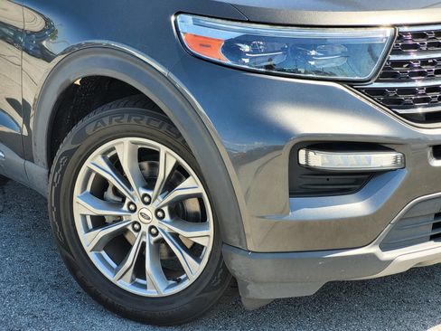 Used 2020 Ford Explorer XLT w/ Equipment Group 202A RWD image 9