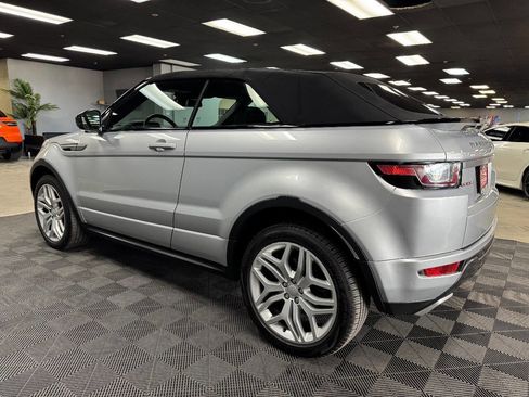 Used 2018 Land Rover Range Rover Evoque SE Dynamic image 14