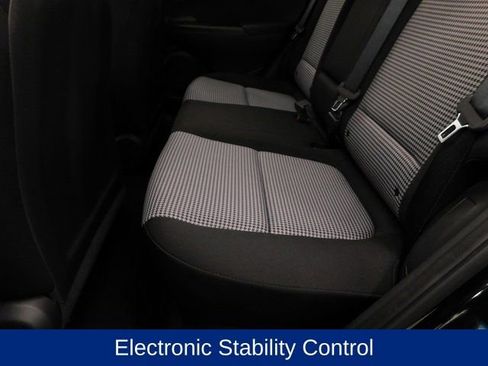 Used 2023 Hyundai Kona SE image 28