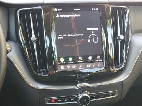Certified 2025 Volvo XC60 B5 Core AWD/4WD image 25