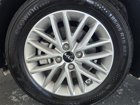 Used 2023 Kia Rio LX image 52