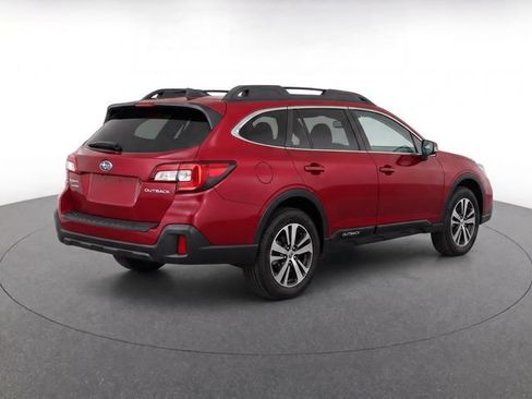 Used 2018 Subaru Outback 2.5i Limited AWD/4WD image 4