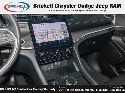 Used 2025 Jeep Grand Cherokee Limited AWD/4WD image 36