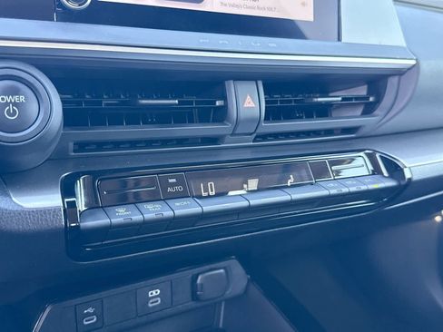 Used 2024 Toyota Prius Limited image 22