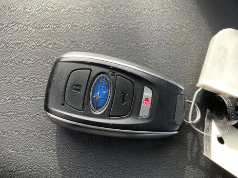 Certified 2025 Subaru Legacy Limited image 38