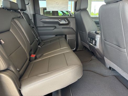 New 2026 GMC Sierra 1500 SLT AWD/4WD image 18