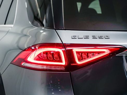 Used 2023 Mercedes-Benz GLE 350 4MATIC image 9