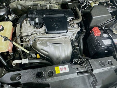 Used 2017 Toyota RAV4 XLE image 33