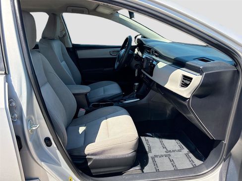 Used 2014 Toyota Corolla LE FWD image 25
