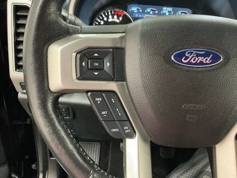 Used 2020 Ford F150 Lariat w/ Equipment Group 502A Luxury AWD/4WD image 29