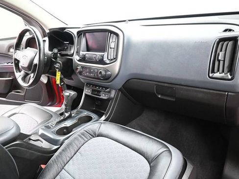 Used 2020 Chevrolet Colorado Z71 AWD/4WD image 27