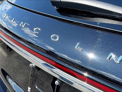 Used 2024 Lincoln Corsair Grand Touring image 8