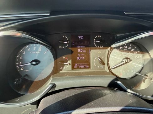 Used 2019 Toyota Sequoia TRD Sport w/ TRD Sport Premium Package image 17