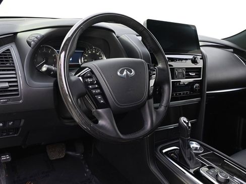 Used 2024 INFINITI QX80 Luxe image 11