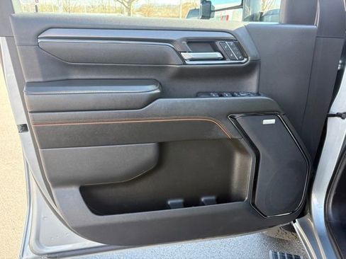 Used 2025 GMC Sierra 2500 AT4 w/ AT4 Premium Plus Package image 23