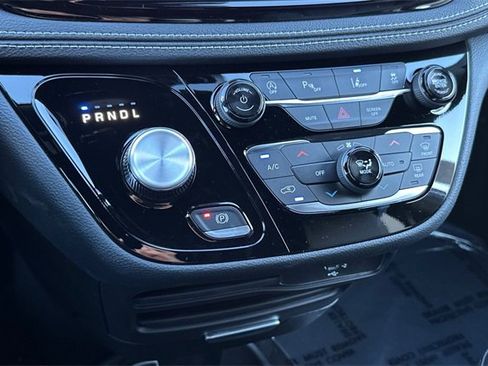 New 2026 Chrysler Pacifica Select w/ S Appearance Package image 20