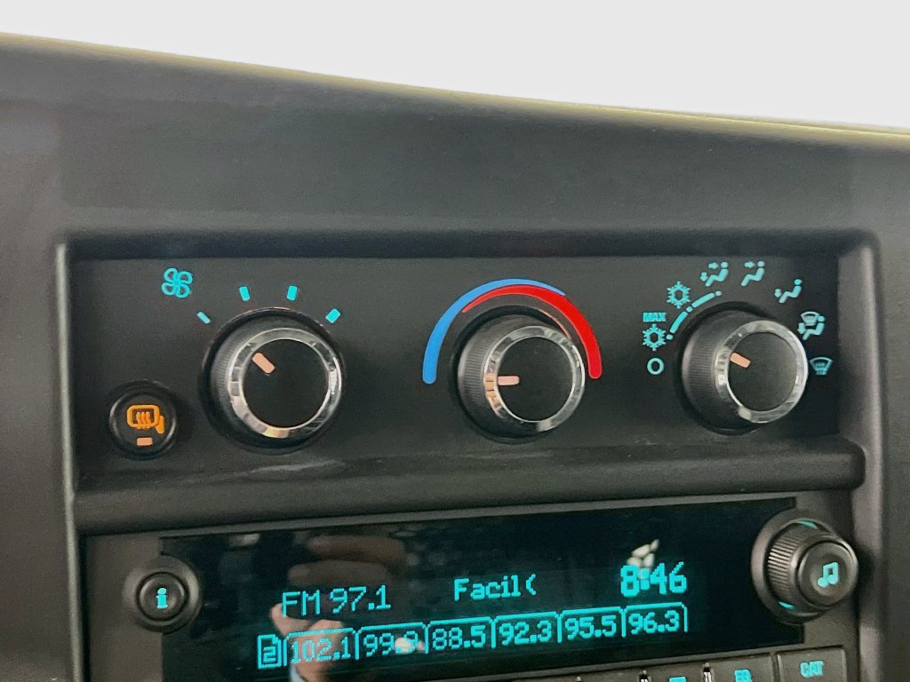 Used 2025 Chevrolet Express 2500 w/ Driver Convenience Package RWD image 22