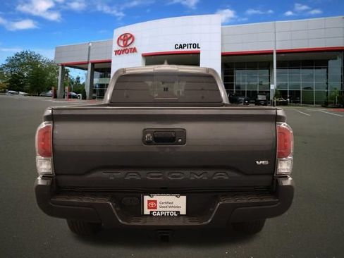 Certified 2023 Toyota Tacoma TRD Off-Road AWD/4WD image 5