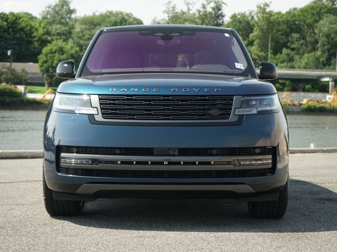 Used 2023 Land Rover Range Rover SE AWD/4WD image 8