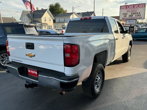 Used 2019 Chevrolet Silverado 2500 W/T AWD/4WD image 4