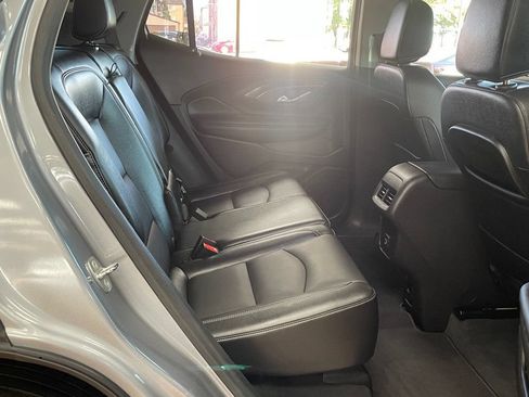 Used 2024 GMC Terrain SLT AWD/4WD image 20