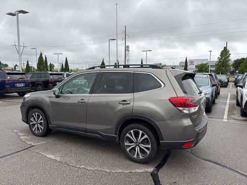 Used 2019 Subaru Forester Limited AWD/4WD image 4