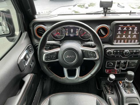 Used 2022 Jeep Gladiator Mojave w/ LED Lighting Group AWD/4WD image 8