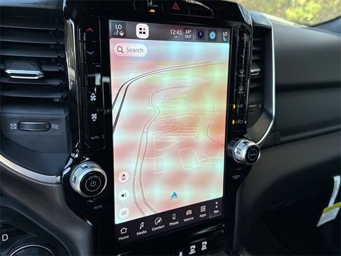 New 2026 RAM 1500 4x4 Crew Cab image 23