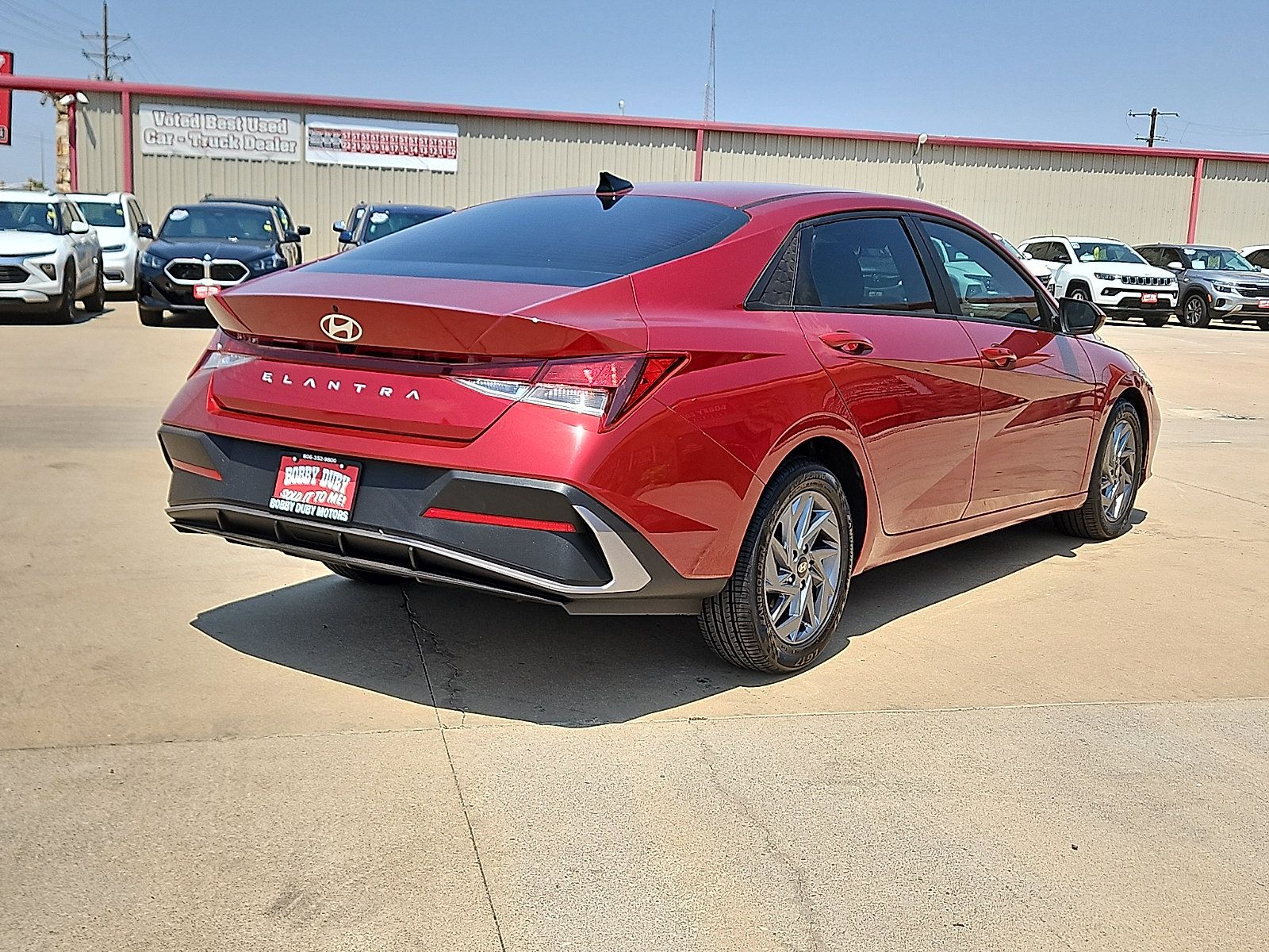 Used 2024 Hyundai Elantra SEL FWD image 3