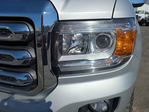 Used 2016 GMC Canyon SLT w/ Trailering Package image 9