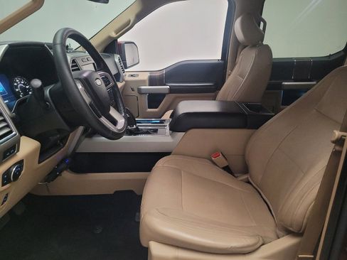 Used 2016 Ford F150 Lariat w/ Equipment Group 501A Mid image 17