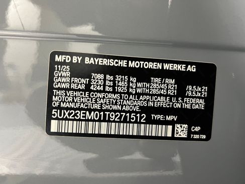 Used 2026 BMW X7 xDrive40i w/ M Sport Package AWD/4WD image 19