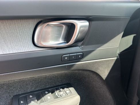 New 2026 Volvo XC40 B5 Plus w/ Protection Package Premier image 30