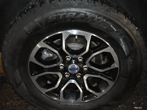 Used 2023 Ford Expedition Max XLT image 56