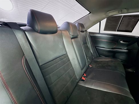 Used 2017 Toyota Camry XSE image 27