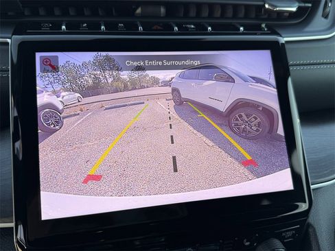 New 2025 Jeep Grand Cherokee Limited image 27