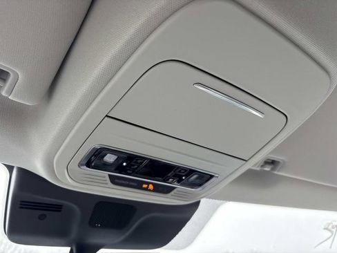 New 2026 Lincoln Navigator Premiere image 29