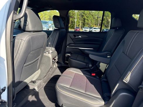 New 2026 Chevrolet Traverse High Country image 24