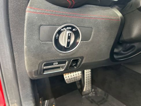 Used 2017 Mercedes-Benz AMG GT S image 37