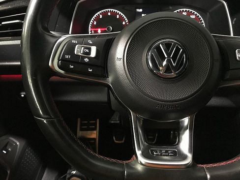 Used 2019 Volkswagen Jetta GLI FWD image 24